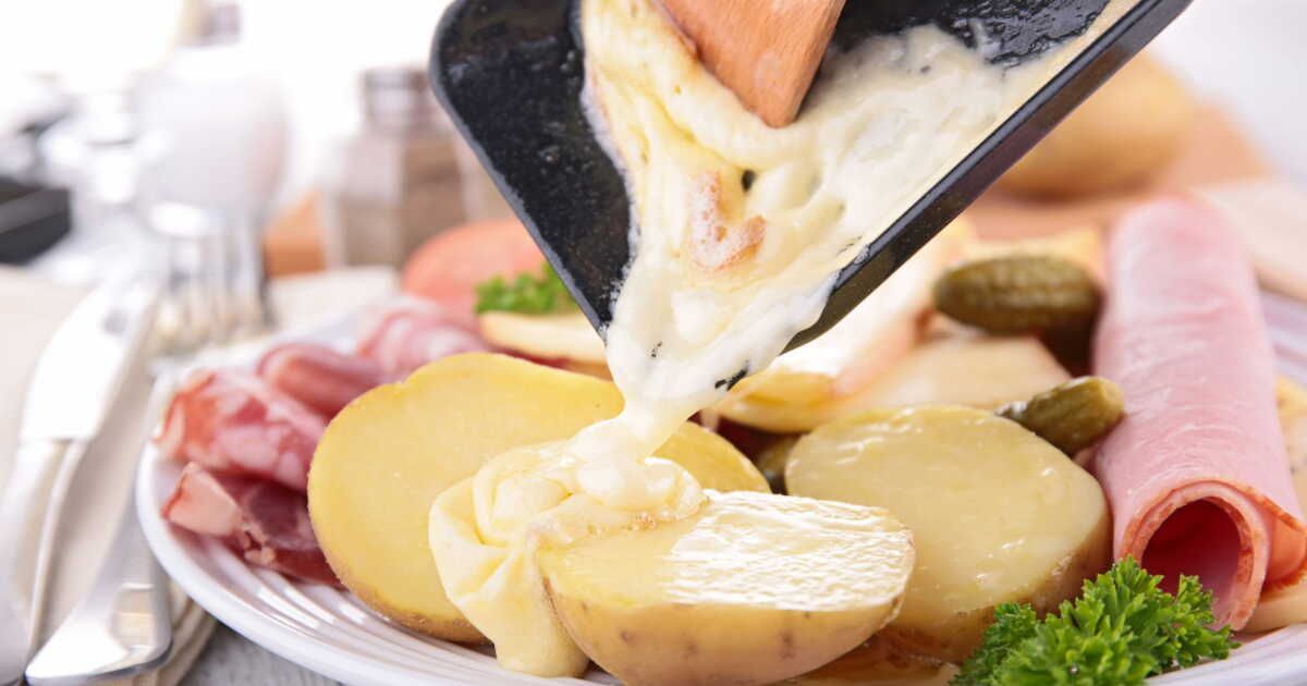 redécouvrez la raclette avec ces fromages fondants insolites