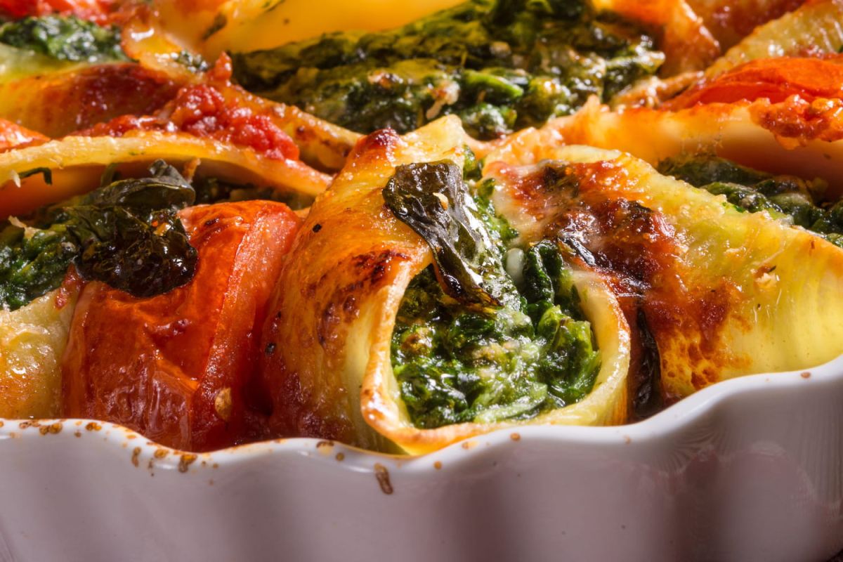 Cyril Lignac réinvente le gratin de pâtes, découvrez sa recette incontournable