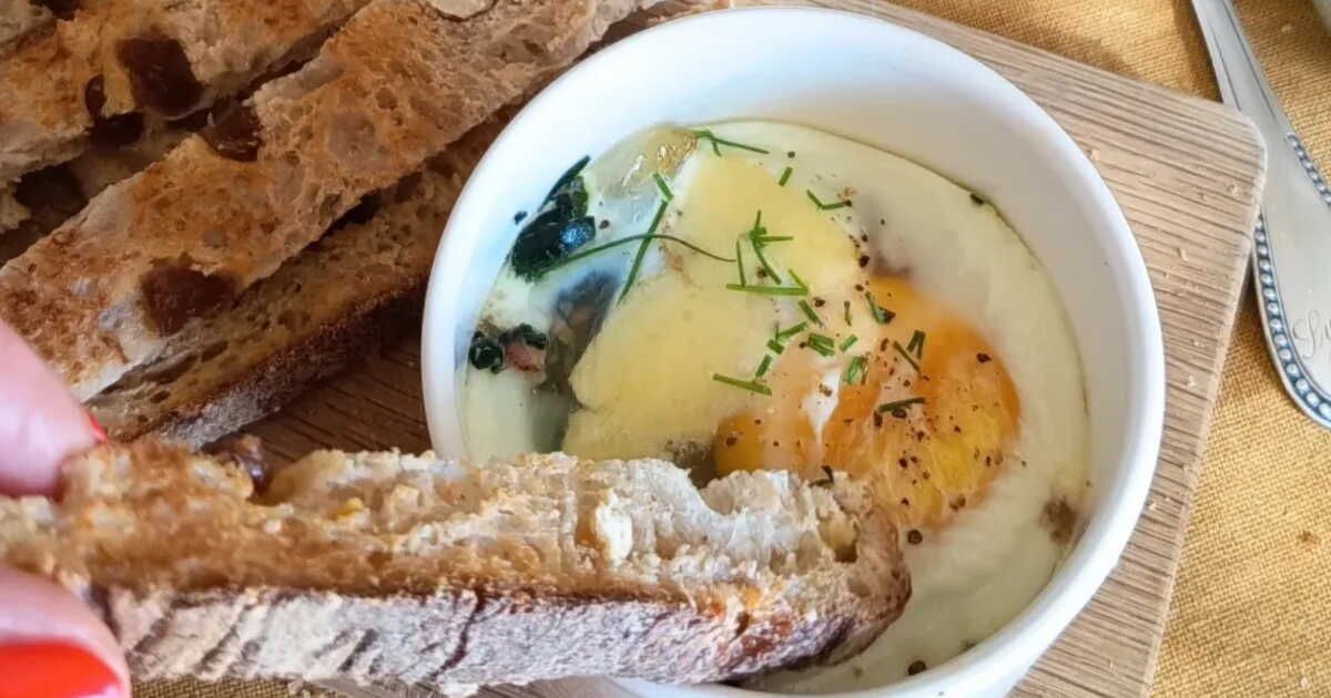 Dîner express : savourez des œufs cocotte au Air fryer