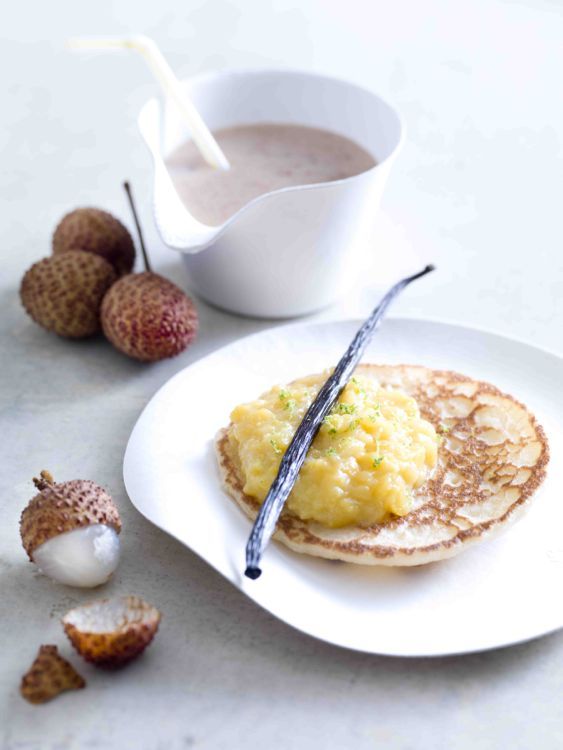 L'art des crêpes : une touche exotique avec chutney de mangue et nage de litchi