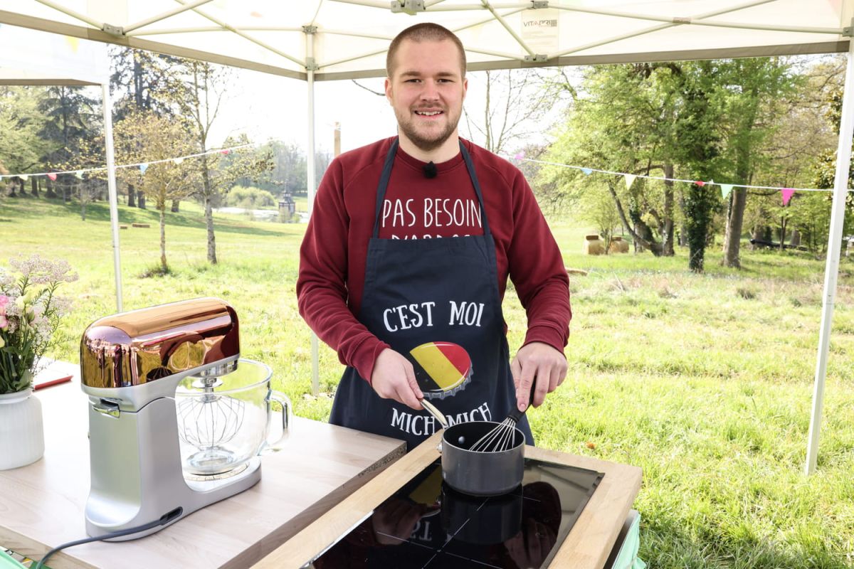 Alexandre, le candidat belge qui séduit avec ses douceurs au Meilleur Pâtissier