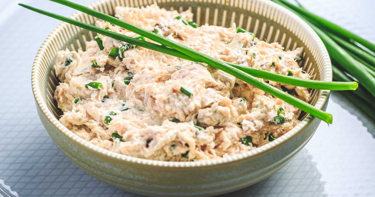 Une recette rapide et savoureuse de tartare de thon cuit et avocat