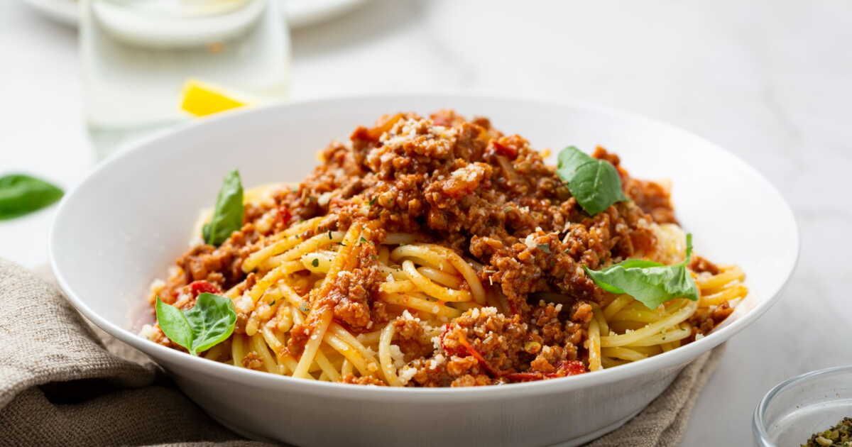 Spaghettone al ragù bolognese : la véritable façon de cuisiner les pâtes à la bolognaise