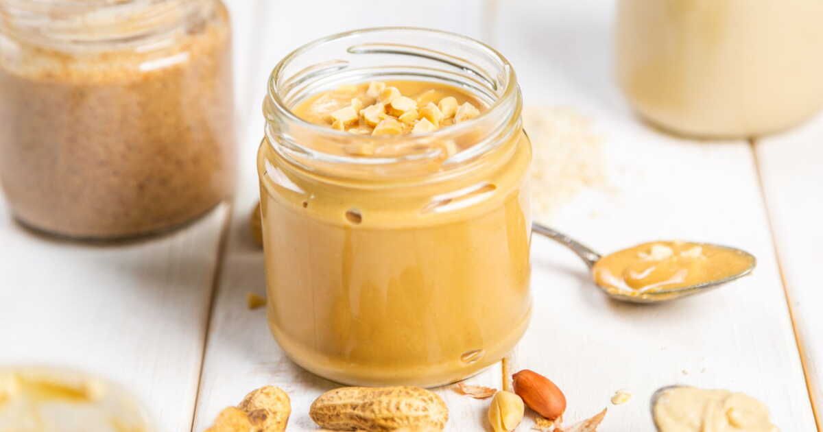Beurre d'amandes ou de cacahuètes : le duel des pâtes à tartiner santé