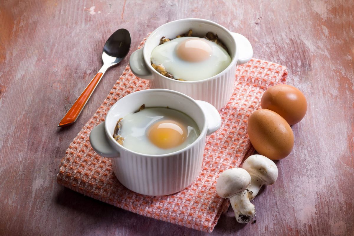 Découvrez la recette d'œufs cocotte revisitée par Cyril Lignac