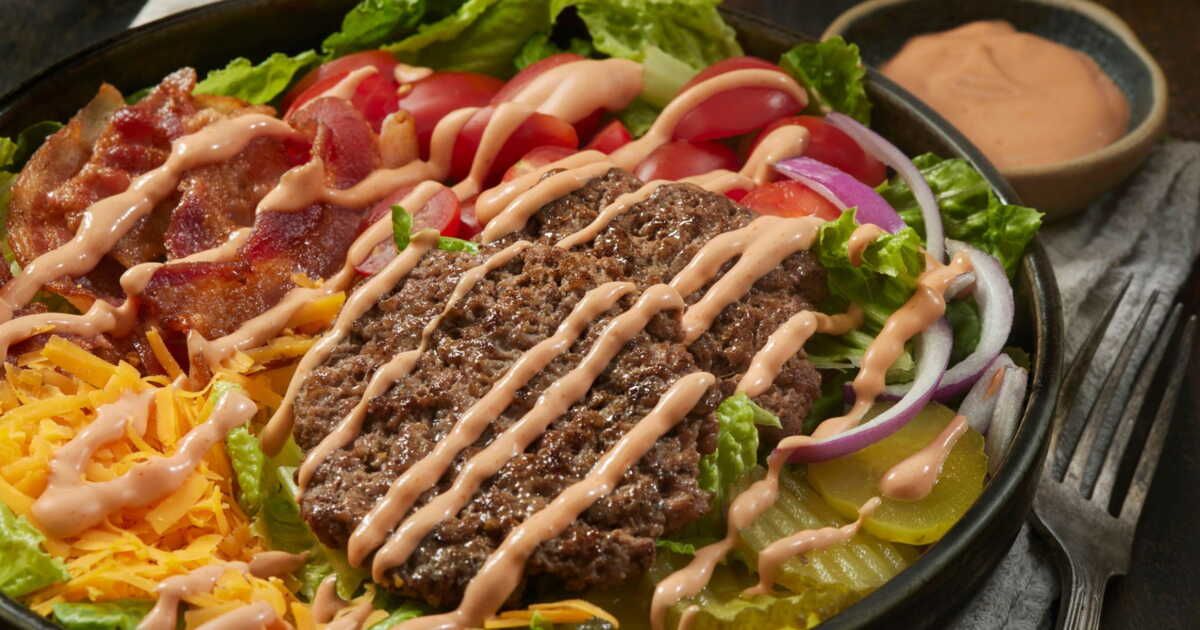 Transformez vos envies de burger en une salade délicieuse et rapide