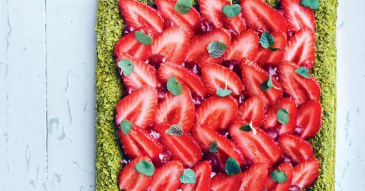 Une douceur printanière : le sablé aux fraises et pistaches