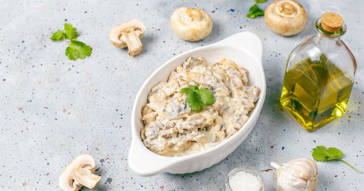 Une escalope de poulet aux champignons qui étonne : découvrez la recette surprise