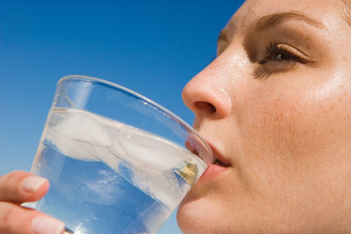 Le cerveau et la quantité d'eau à boire : écoutez votre soif