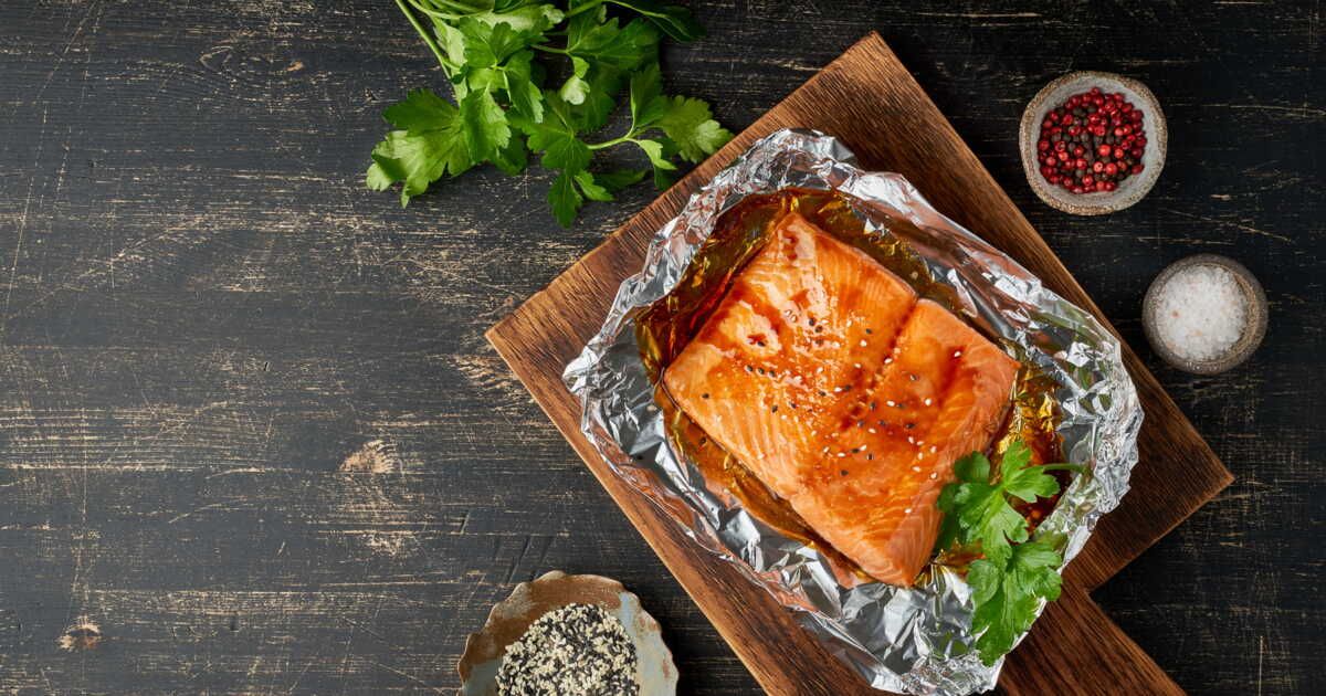 Savourez des papillotes de saumon et légumes : trois recettes irrésistibles