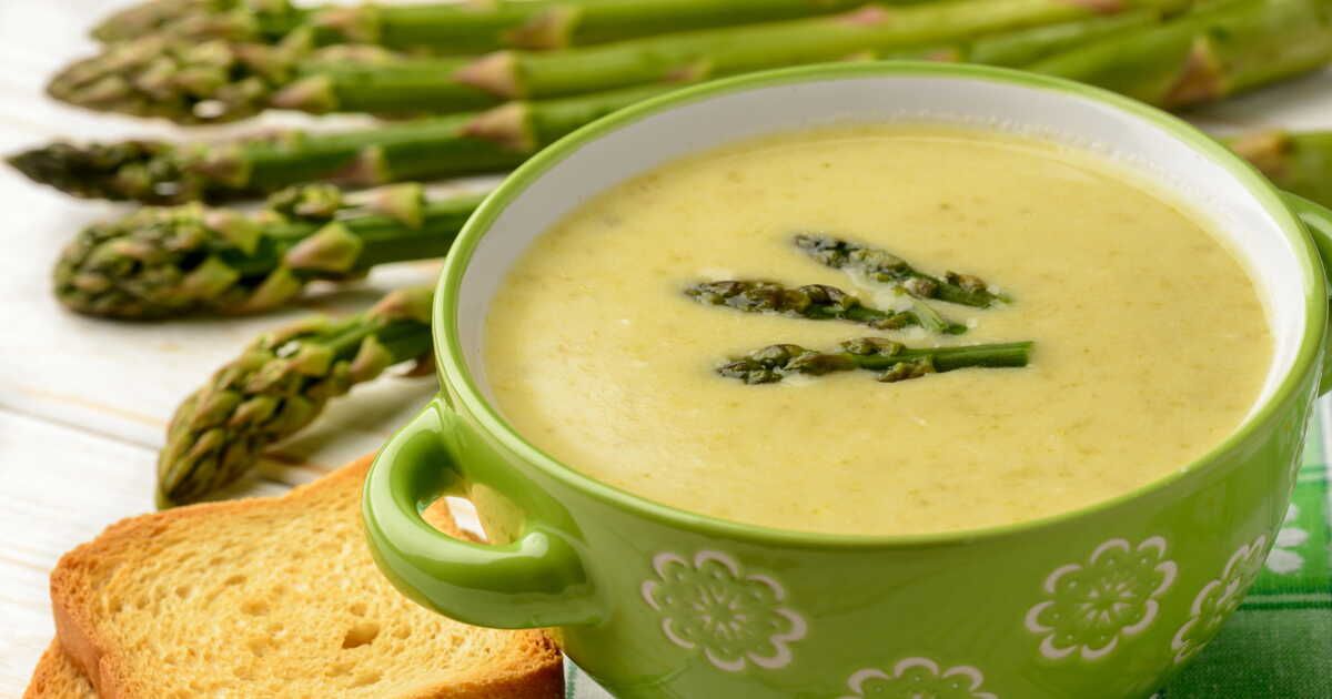 des veloutés aux asperges sans amertume : 5 recettes irrésistibles